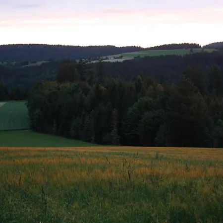 Am Buchenhain *